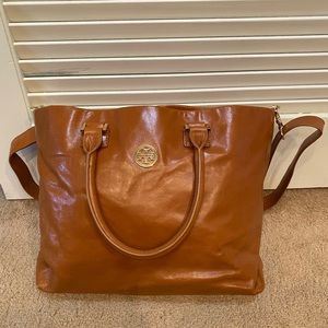 Authentic Tory Burch shoulder bag.